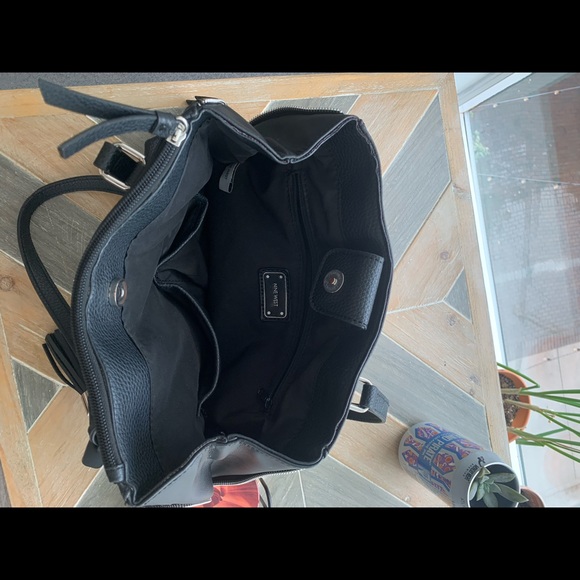 Nine West Faux Leather Handbag | Black | Great condition - Picture 3 of 6